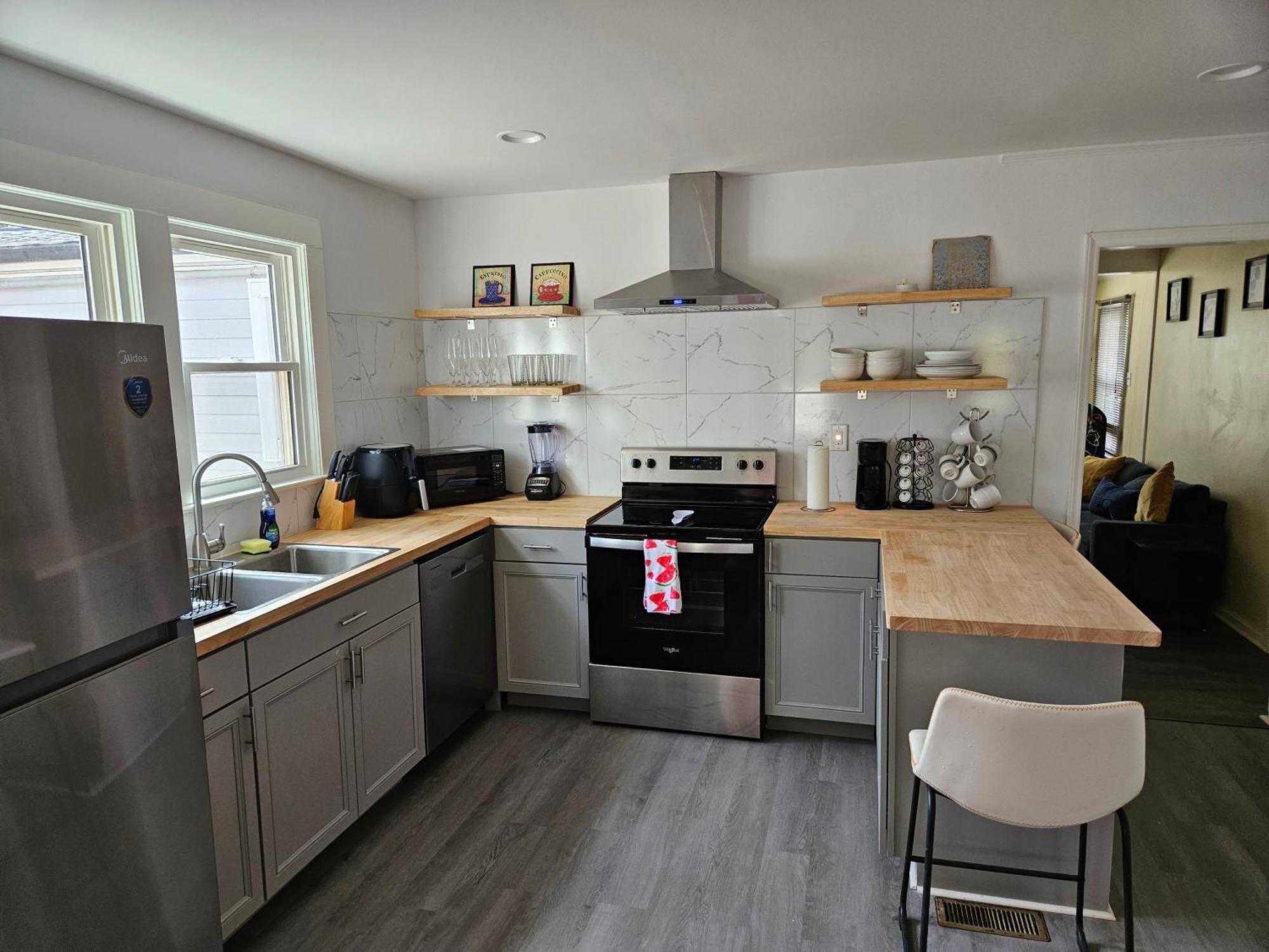 Private Single Level Standalone House Large Lot - 3 Bedrooms Charlotte Esterno foto